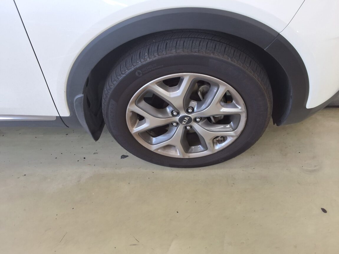 KIA ALL NEW SORENTO R2.0 4WD PRESTIGE 2015 - zdjęcie 24