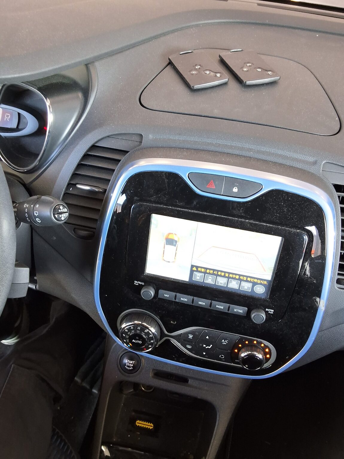 RENAULT (SAMSUNG) QM3 RE SIGNATURE ETOILE WHITE BODY 2017 - zdjęcie 17