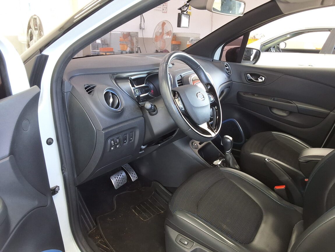 RENAULT (SAMSUNG) QM3 RE SIGNATURE ETOILE WHITE BODY 2017 - zdjęcie 10