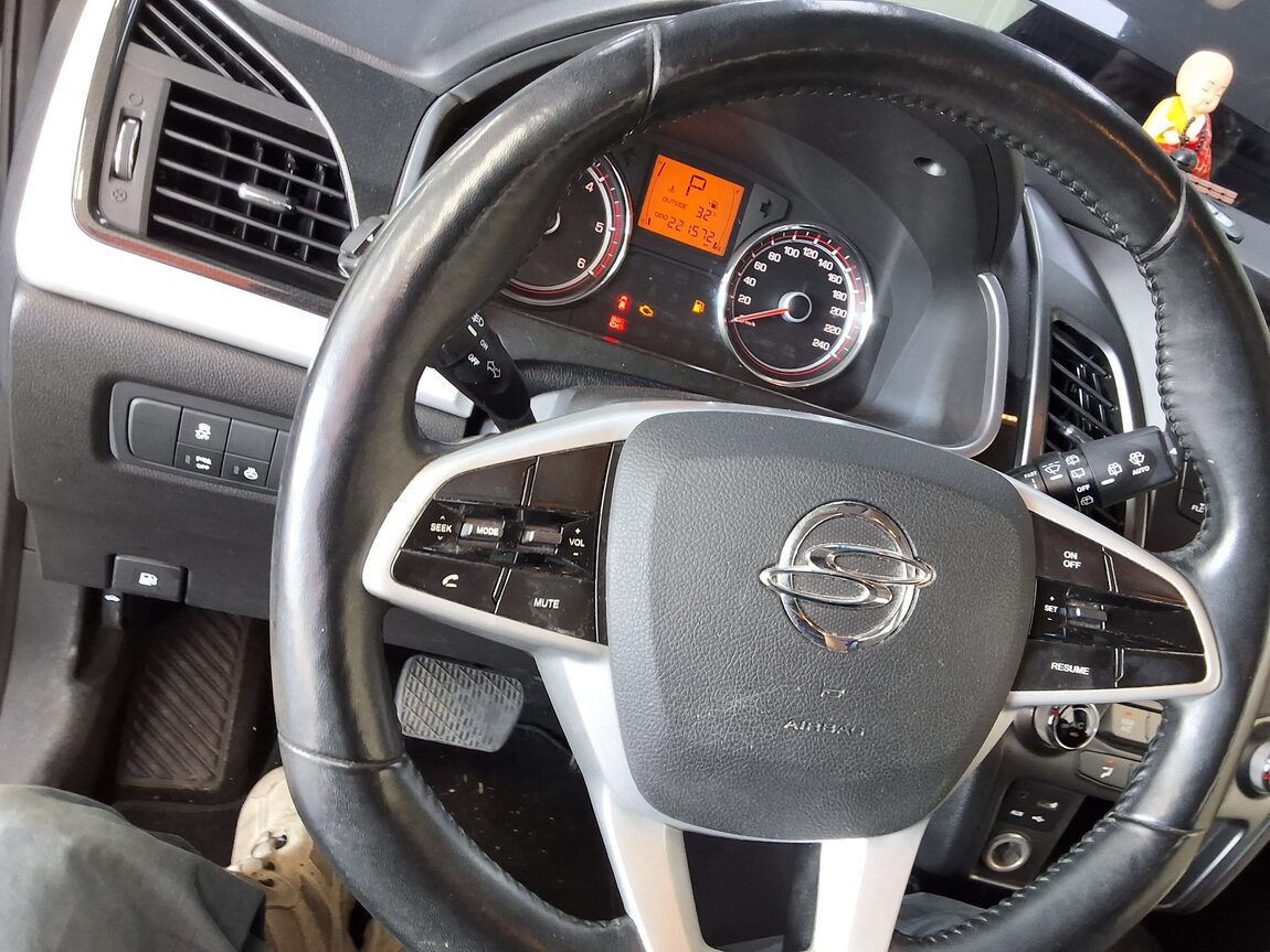 KG MOBILITY (SSANGYONG) NEW STYLE KORANDO C 2.2 2WD RX PREMIUM MODEL 2018 - zdjęcie 22