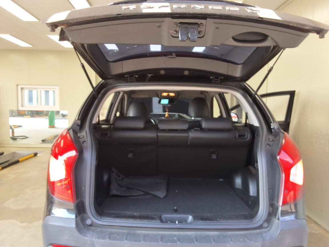 KG MOBILITY (SSANGYONG) NEW STYLE KORANDO C 2.2 2WD RX PREMIUM MODEL 2018 - zdjęcie 16