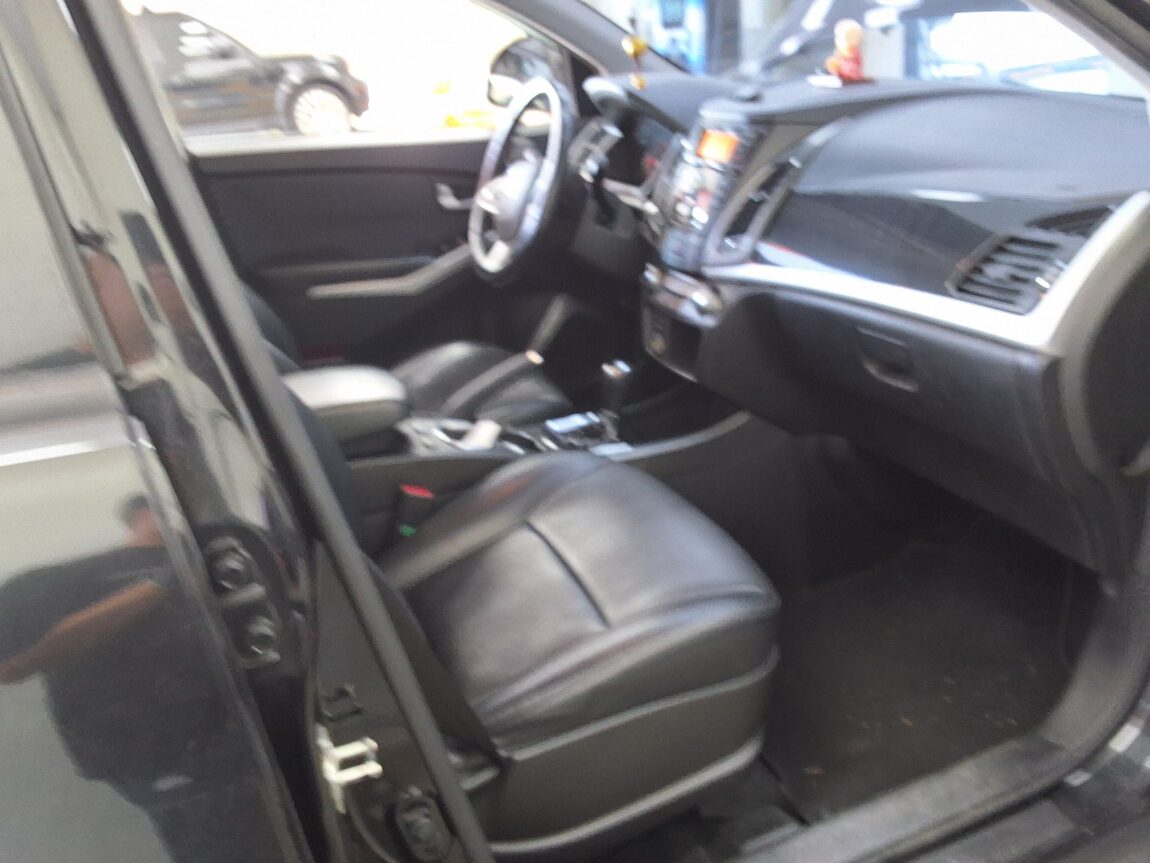 KG MOBILITY (SSANGYONG) NEW STYLE KORANDO C 2.2 2WD RX PREMIUM MODEL 2018 - zdjęcie 15