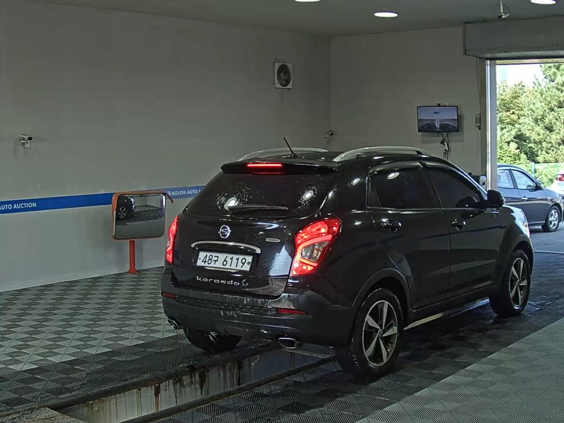 KG MOBILITY (SSANGYONG) NEW STYLE KORANDO C 2.2 2WD RX PREMIUM MODEL 2018 - zdjęcie 5