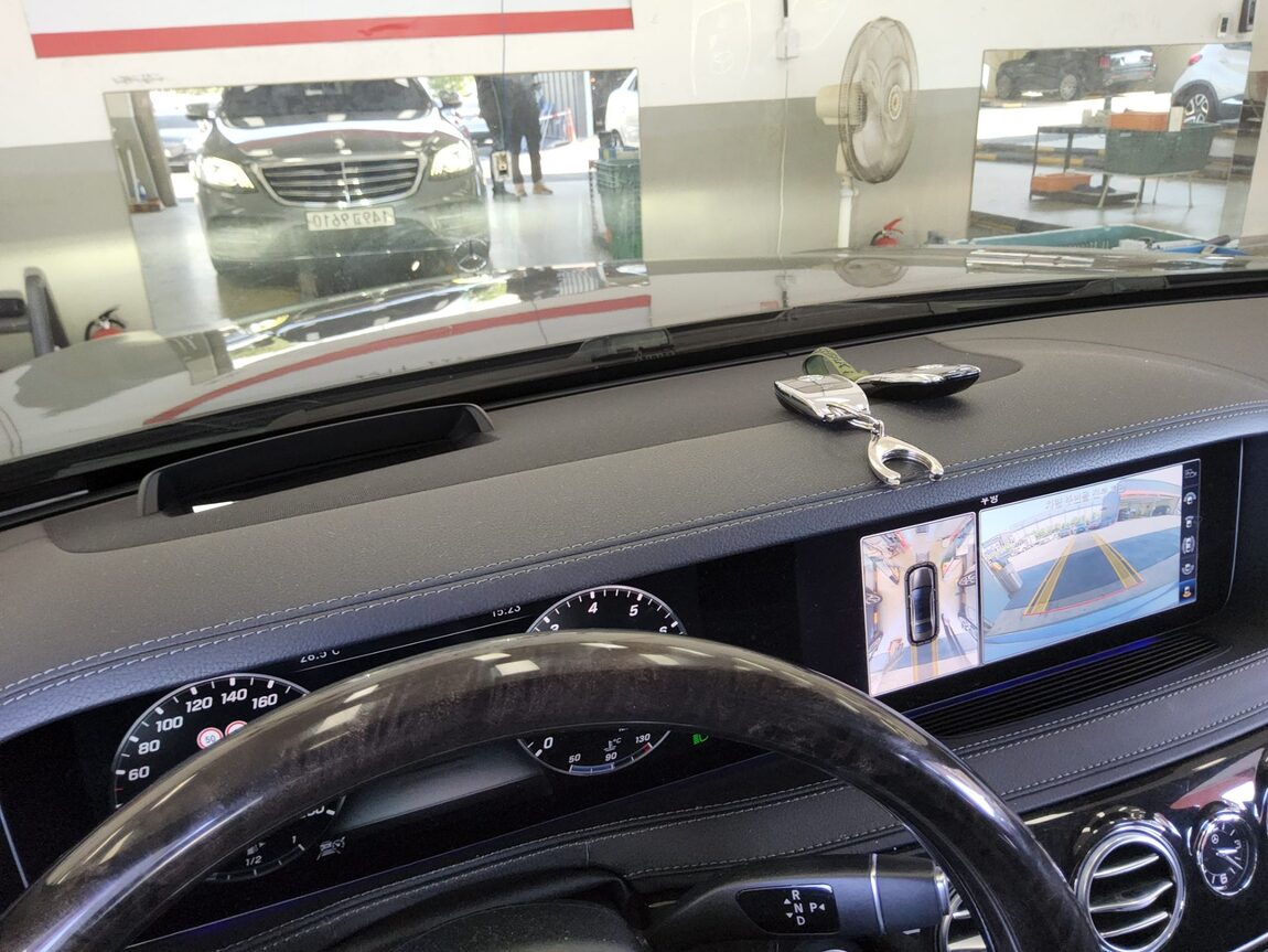 MERCEDES-BENZ S-CLASS (6TH GEN) S450L 4MATIC 2018 - zdjęcie 17