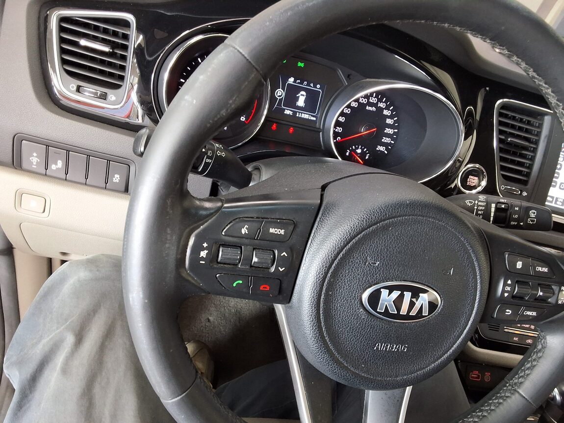 KIA ALL NEW CARNIVAL 9-SEATER DIESEL PRESTIGE 2018 - zdjęcie 23