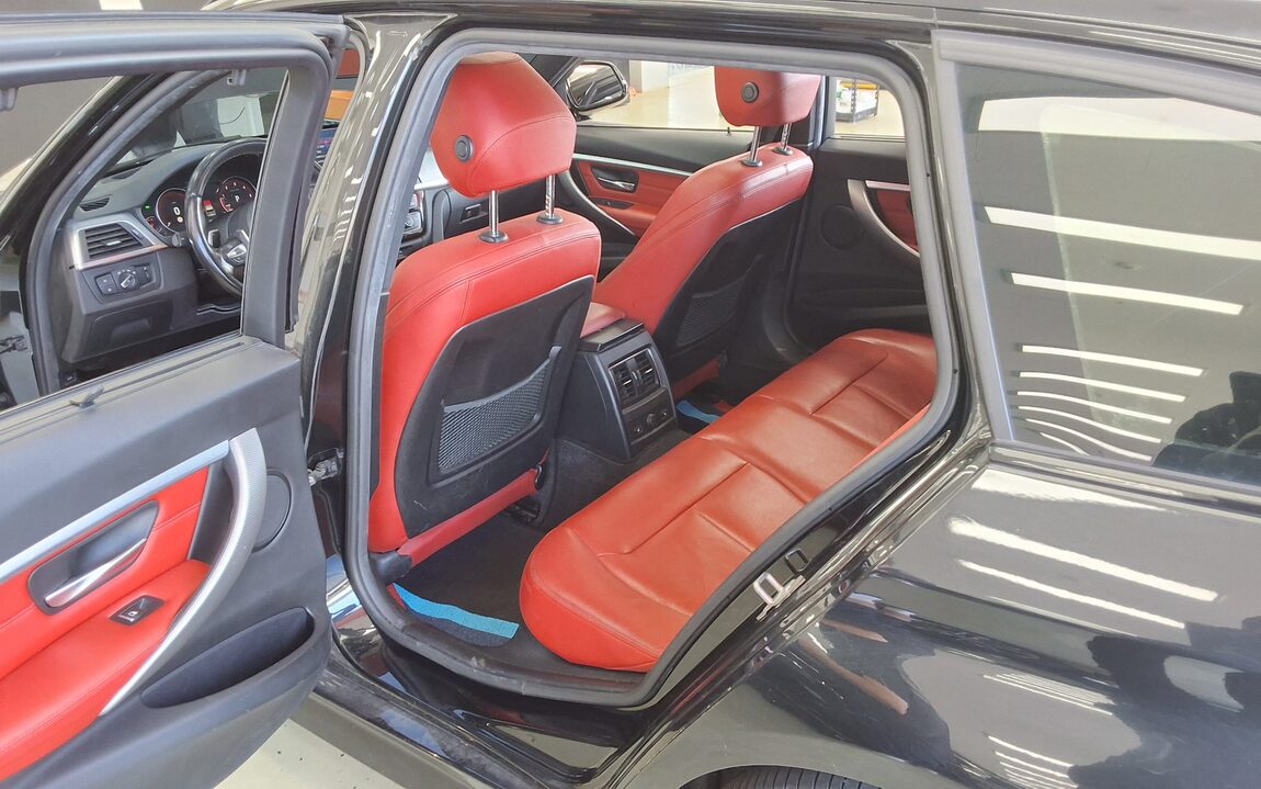 BMW 3 SERIES (6TH GEN) TOURING 320d M SPORT PACK SHADOW 2019 - zdjęcie 12