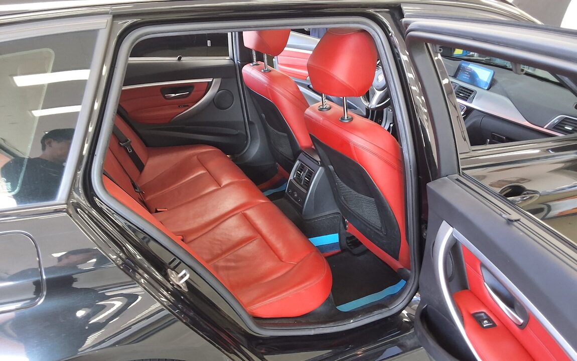BMW 3 SERIES (6TH GEN) TOURING 320d M SPORT PACK SHADOW 2019 - zdjęcie 13