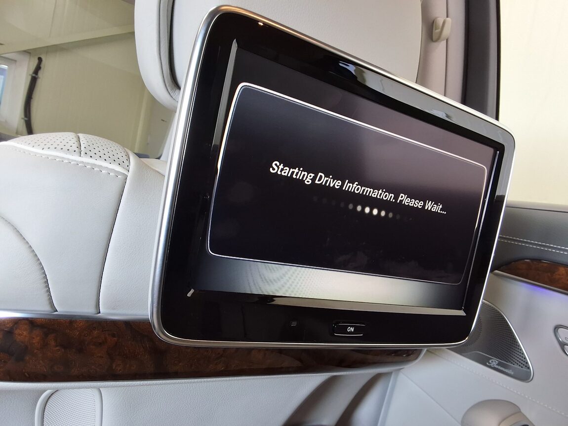 MERCEDES-BENZ S-CLASS (6TH GEN) S550L 4MATIC 2015 - zdjęcie 30