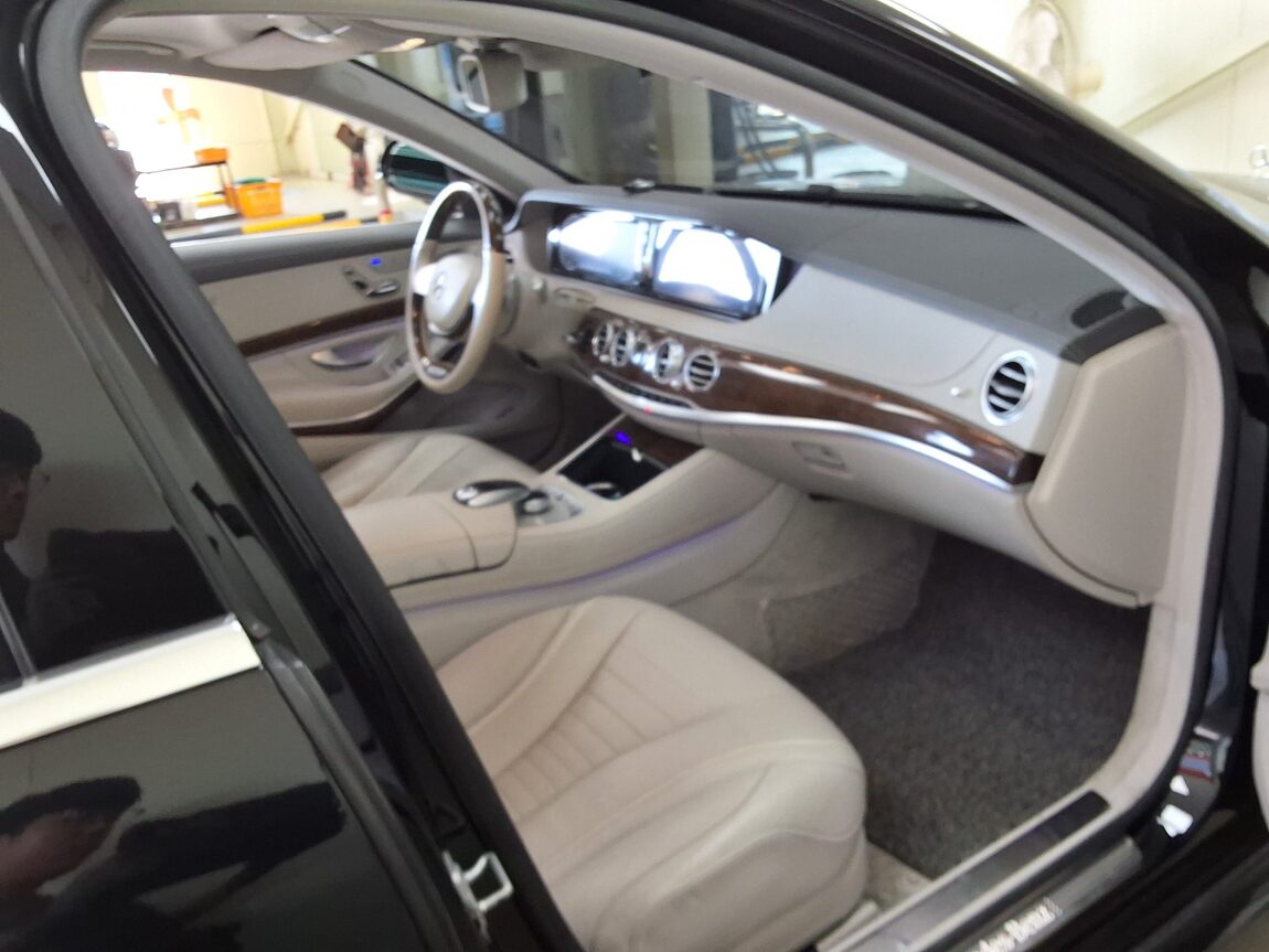 MERCEDES-BENZ S-CLASS (6TH GEN) S550L 4MATIC 2015 - zdjęcie 15