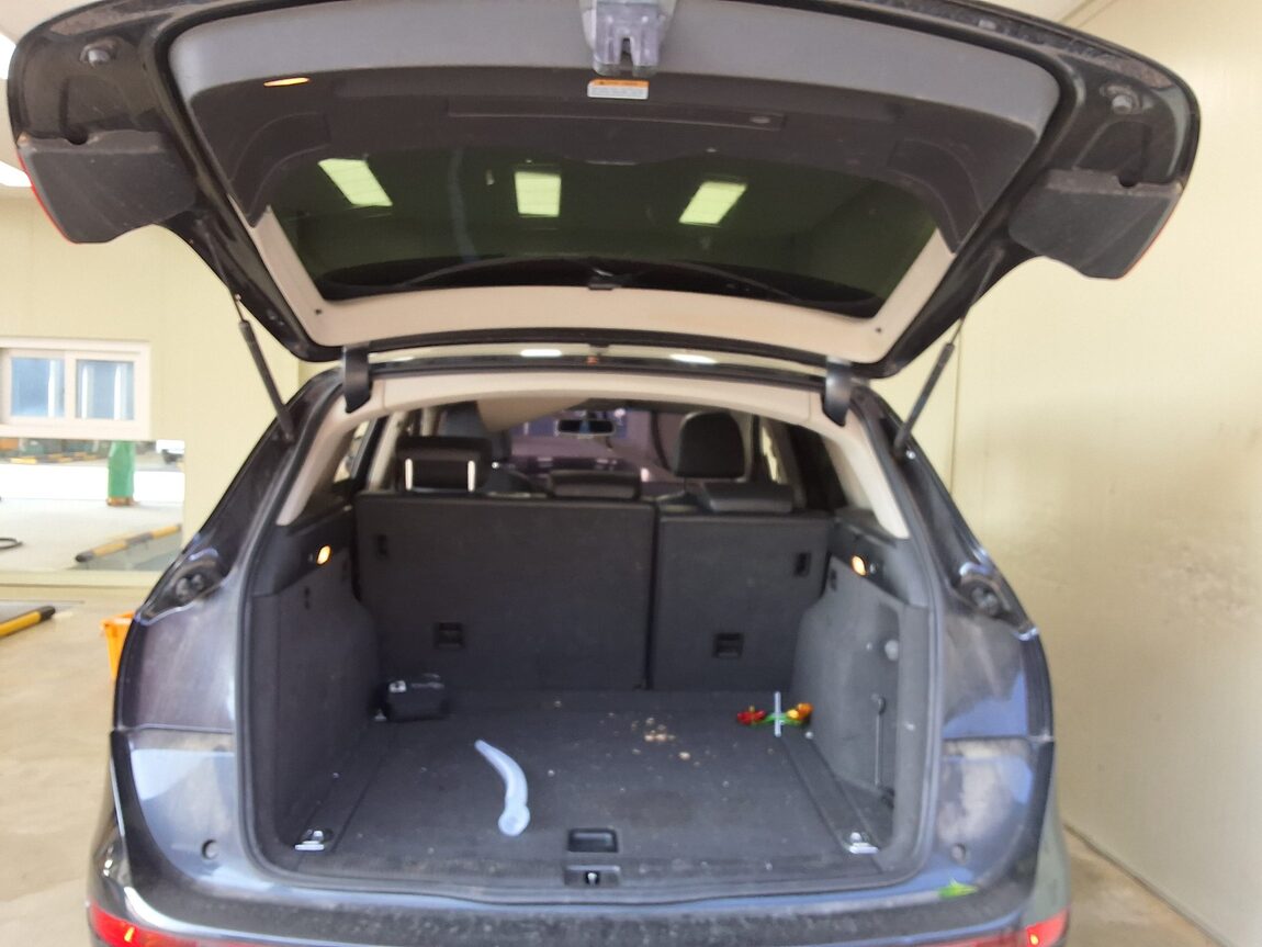AUDI Q5 2.0 TDI QUATTRO 2011 - zdjęcie 16