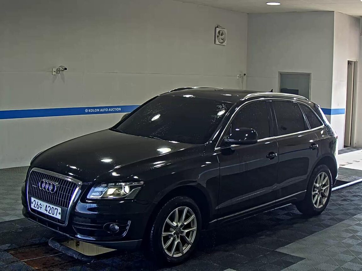 AUDI Q5 2.0 TDI QUATTRO 2011 - zdjęcie 2