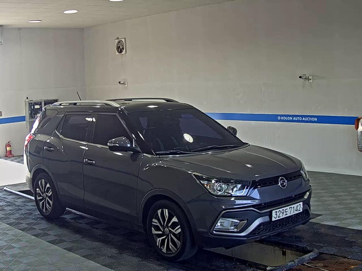 KG MOBILITY (SSANGYONG) TIVOLI AIR DIESEL 2WD IX 2018 - zdjęcie 3