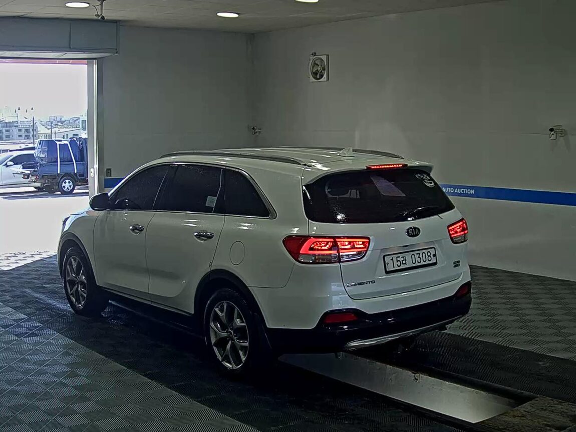 KIA ALL NEW SORENTO R2.0 4WD NOBLESSE 2016 - zdjęcie 6