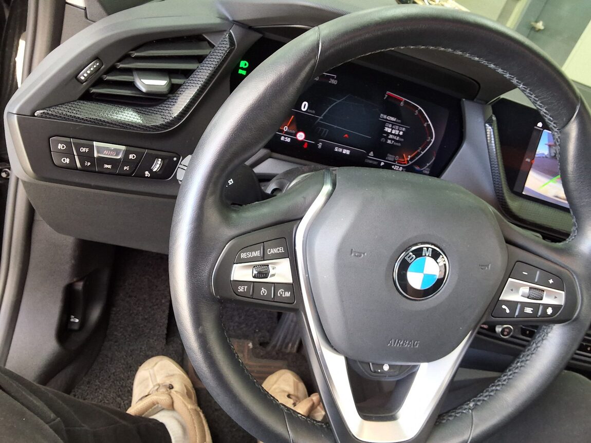 BMW 1 SERIES (3RD GEN) 120i SPORTS 2024 - zdjęcie 23