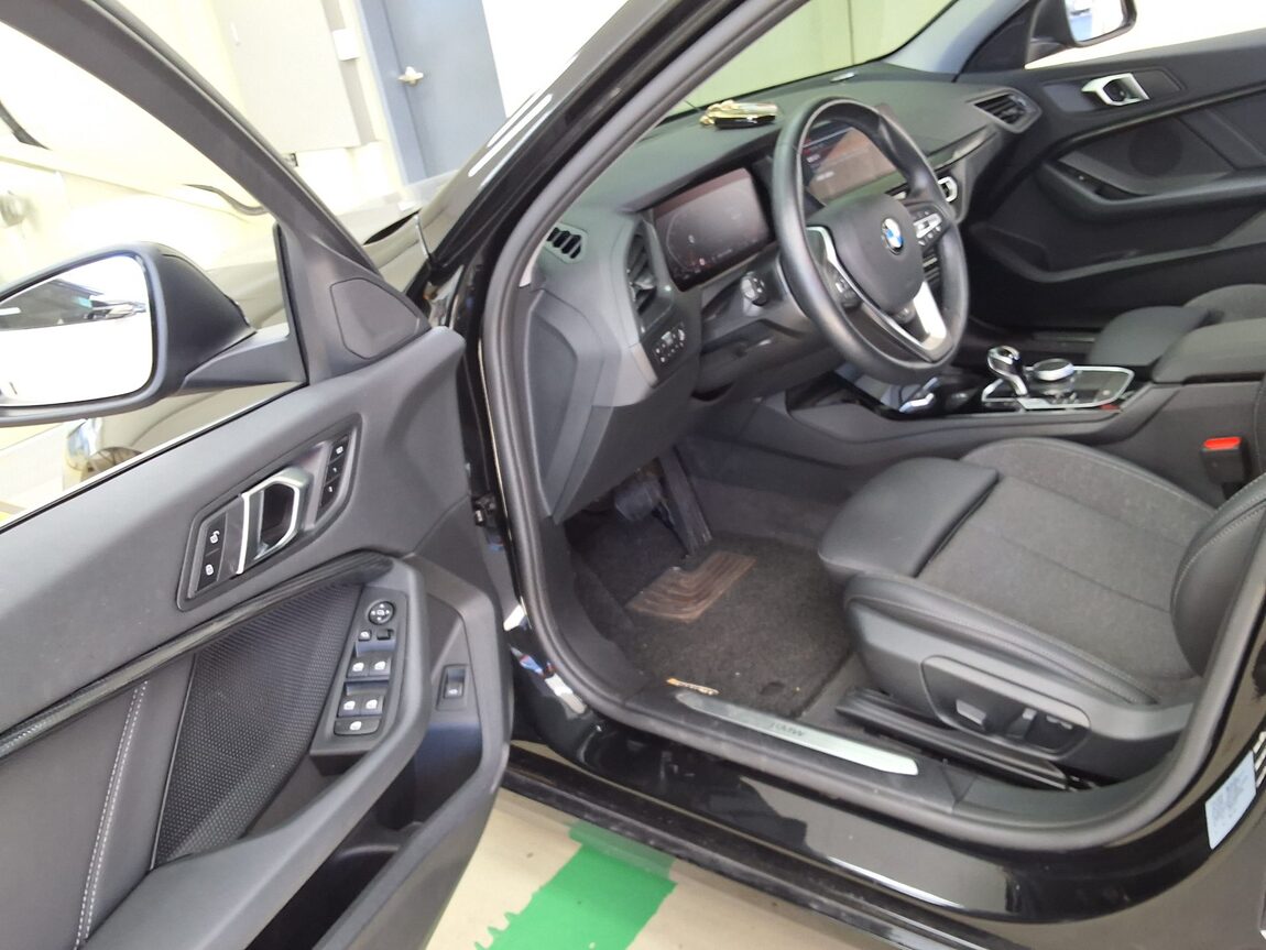 BMW 1 SERIES (3RD GEN) 120i SPORTS 2024 - zdjęcie 11