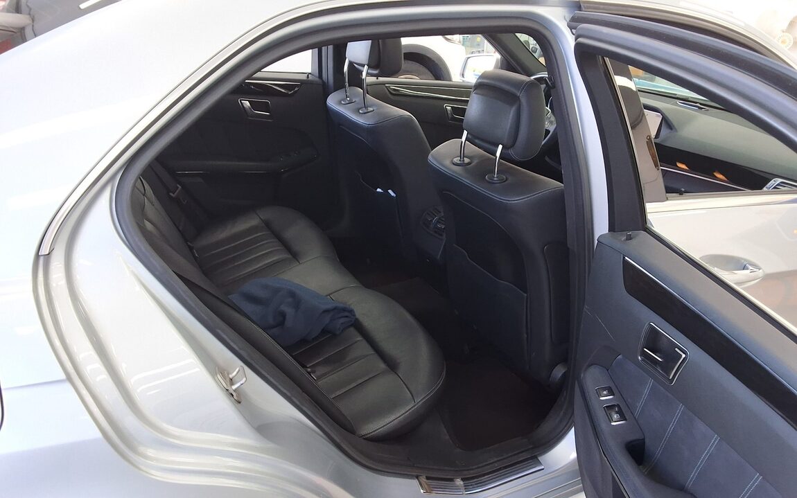 MERCEDES-BENZ E-CLASS (4TH GEN) E300 4MATIC AVANTGARDE 2014 - zdjęcie 13