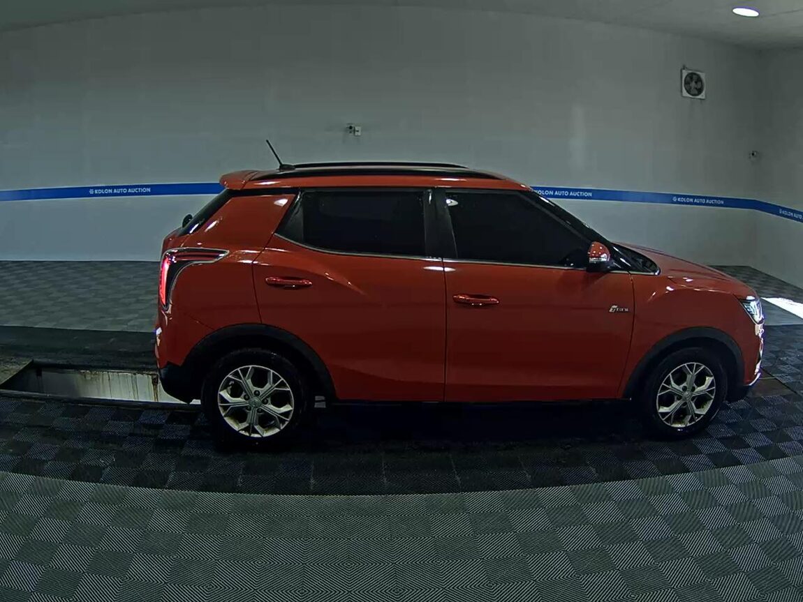 KG MOBILITY (SSANGYONG) VERY NEW TIVOLI 1.5 GASOLINE 2WD V3 2021 - zdjęcie 4