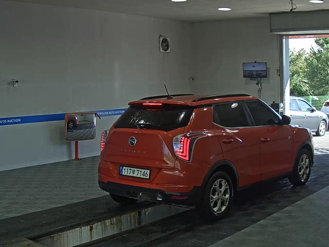 KG MOBILITY (SSANGYONG) VERY NEW TIVOLI 1.5 GASOLINE 2WD V3 2021 - zdjęcie 5