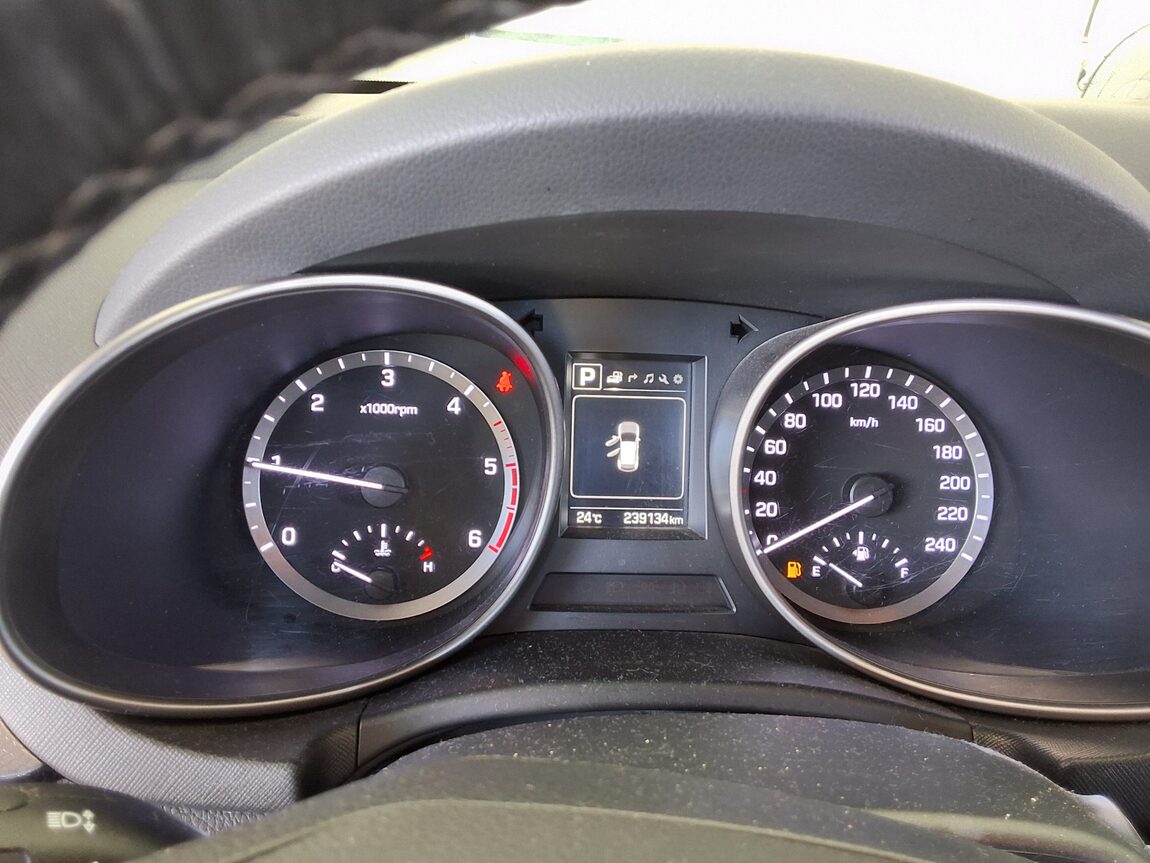 HYUNDAI SANTA FE THE PRIME DIESEL R2.0 4WD PREMIUM 2017 - zdjęcie 9