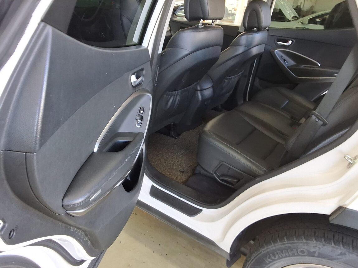 HYUNDAI SANTA FE THE PRIME DIESEL R2.0 4WD PREMIUM 2017 - zdjęcie 12