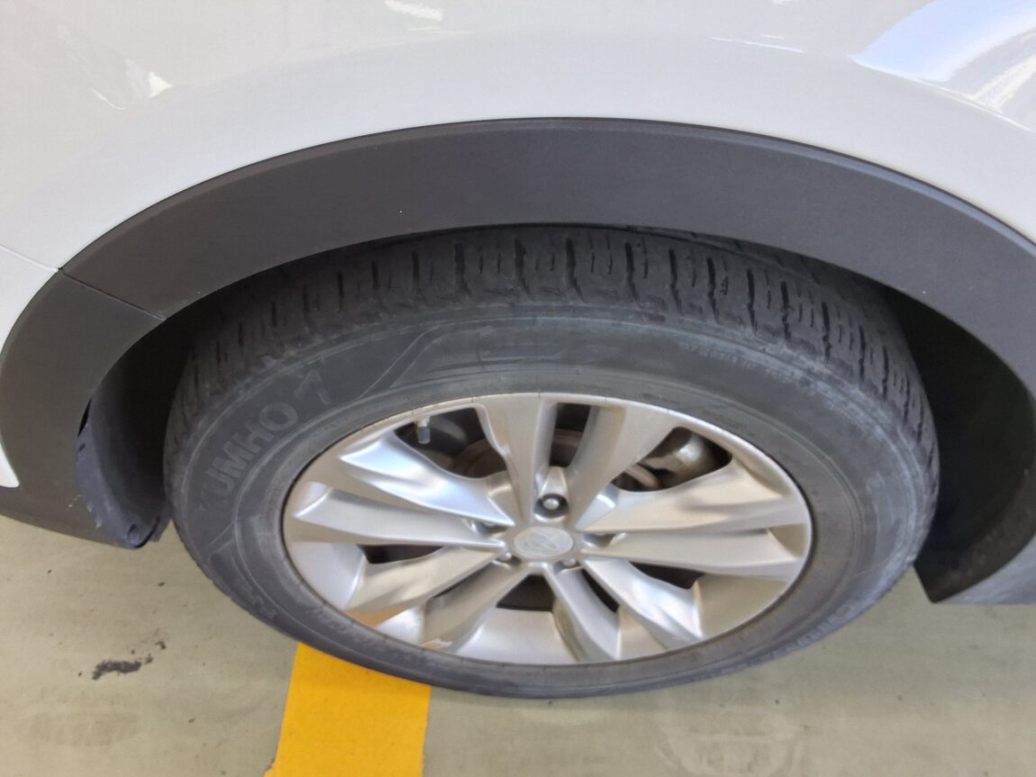 HYUNDAI SANTA FE THE PRIME DIESEL R2.0 4WD PREMIUM 2017 - zdjęcie 23