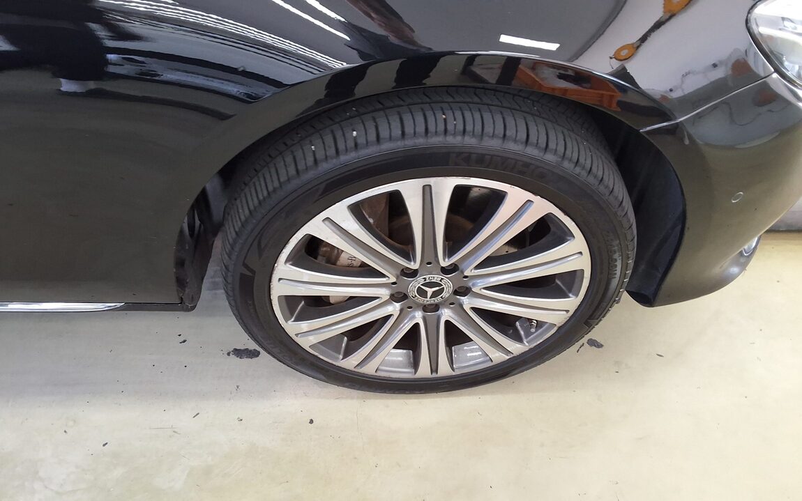 MERCEDES-BENZ E-CLASS (5TH GEN) E450 4MATIC EXCLUSIVE 2020 - zdjęcie 26