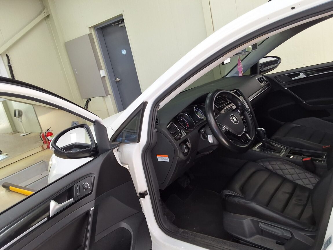 VOLKSWAGEN GOLF (7TH GEN) 2.0 TDI 2016 - zdjęcie 11