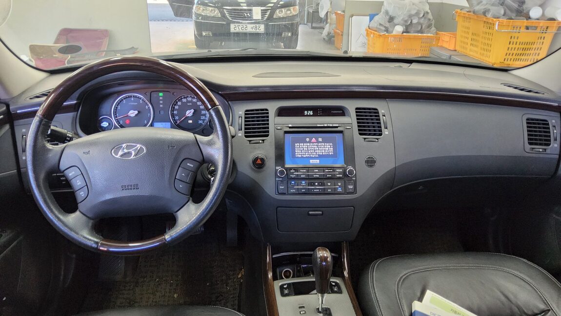 HYUNDAI GRANDEUR NEW LUXURY Q270 LUXURY 2010 - zdjęcie 11
