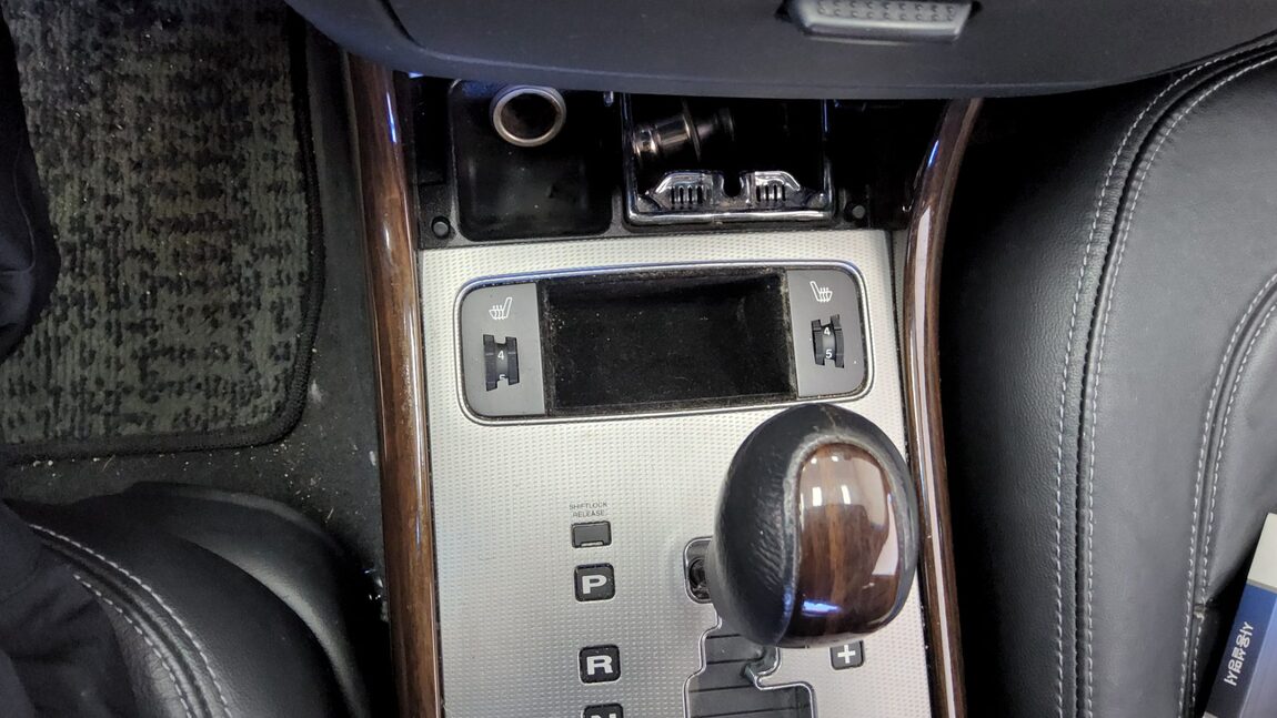 HYUNDAI GRANDEUR NEW LUXURY Q270 LUXURY 2010 - zdjęcie 18