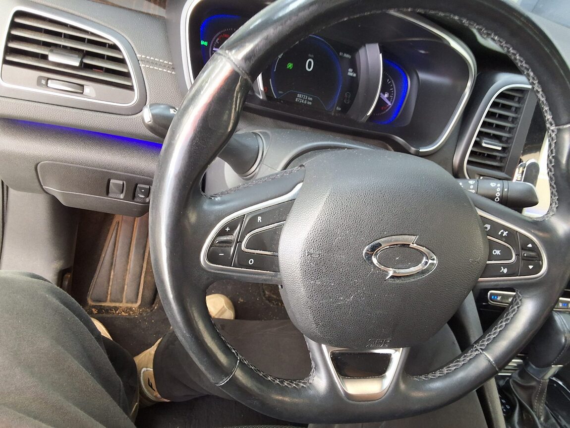 RENAULT (SAMSUNG) SM6 2.0 GDe RE 2017 - zdjęcie 23