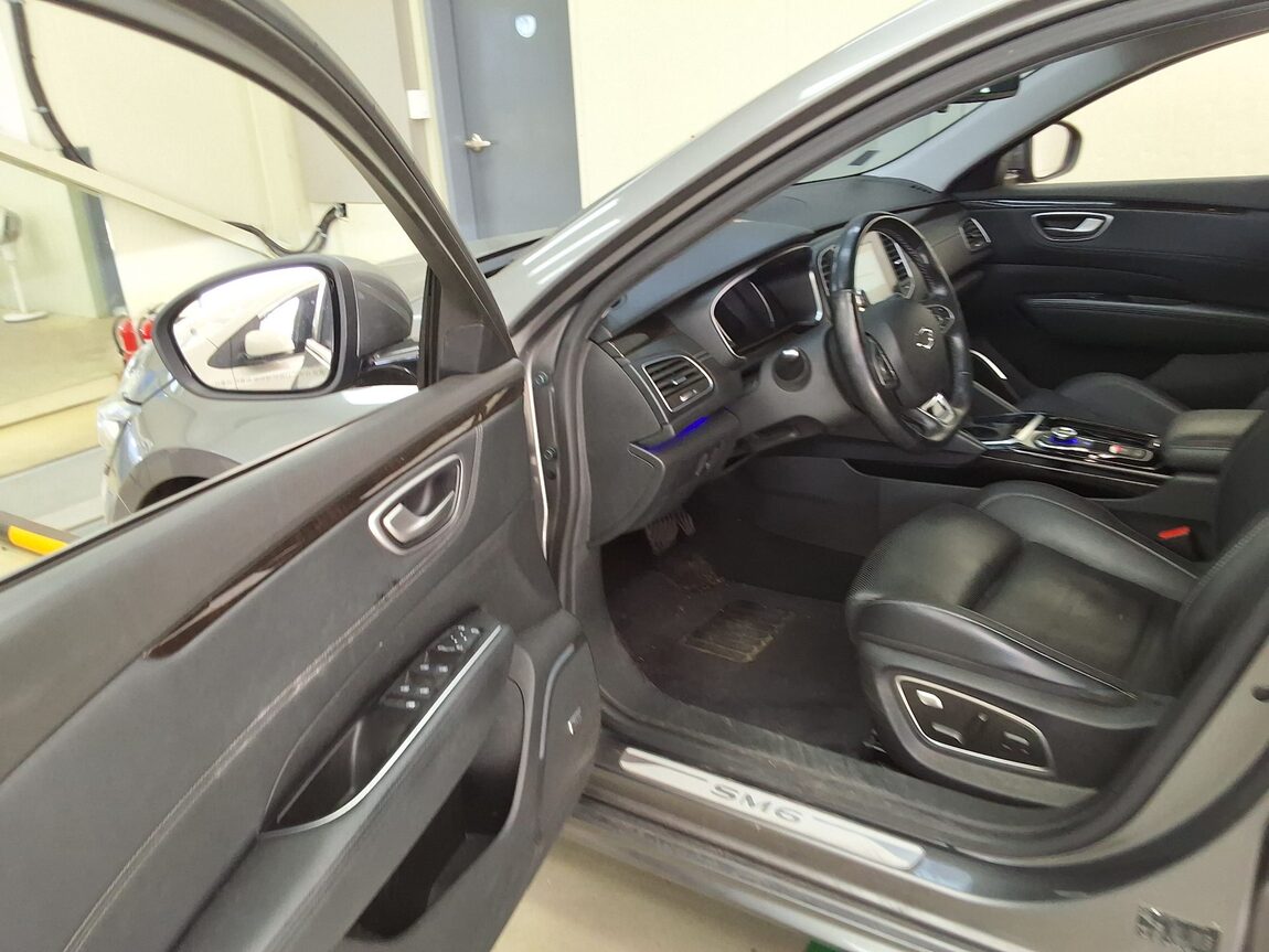 RENAULT (SAMSUNG) SM6 2.0 GDe RE 2017 - zdjęcie 11