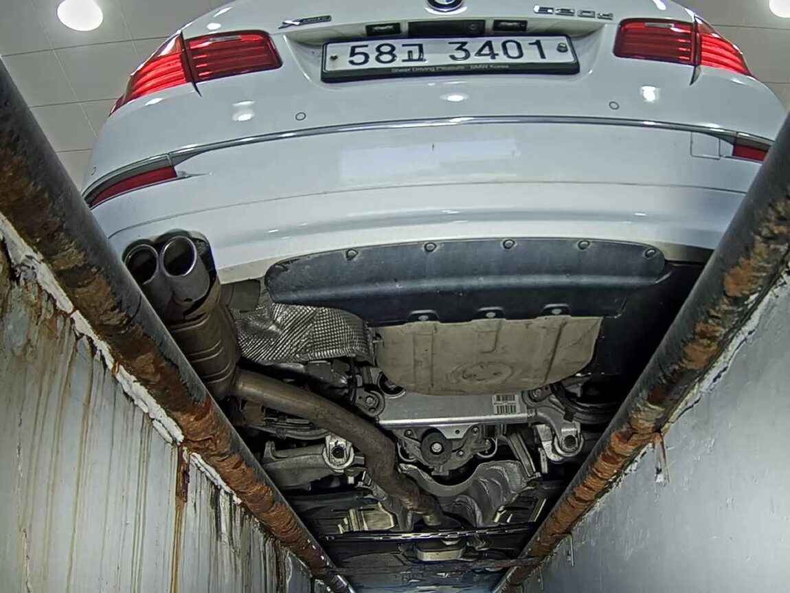 BMW 5 SERIES (6TH GEN) 520d xDRIVE LUXURY LINE PLUS 2016 - zdjęcie 8