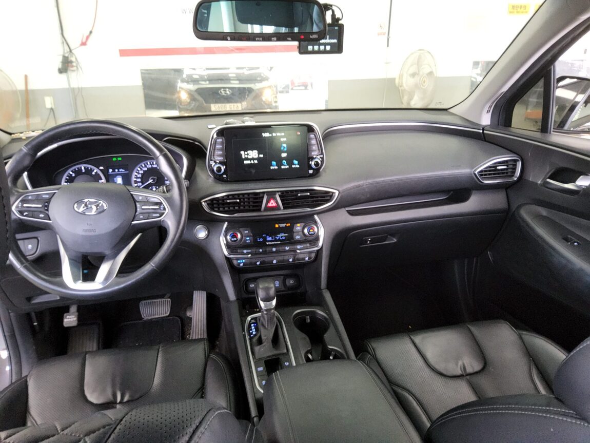 HYUNDAI SANTA FE (TM) R2.0 2WD PREMIUM 2019 - zdjęcie 11