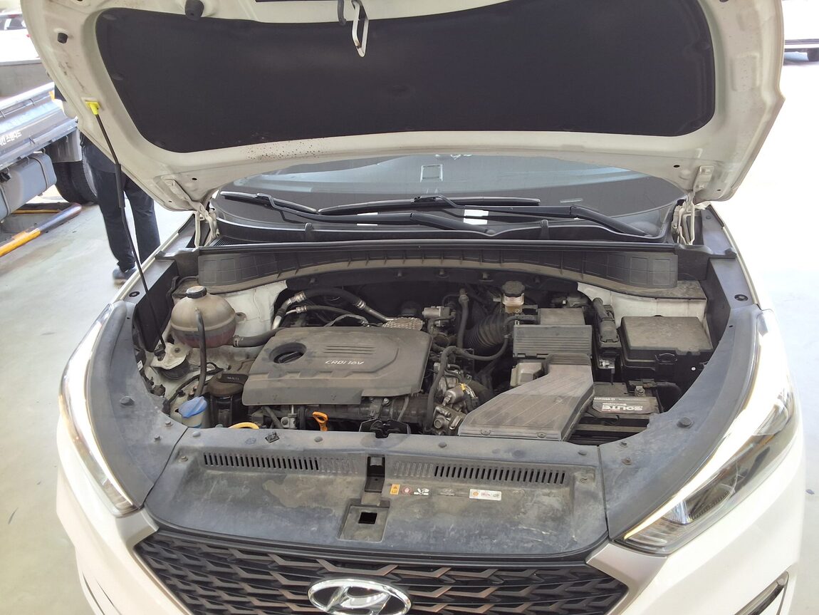 HYUNDAI ALL NEW TUCSON DIESEL 1.7 2WD MODERN 2017 - zdjęcie 20