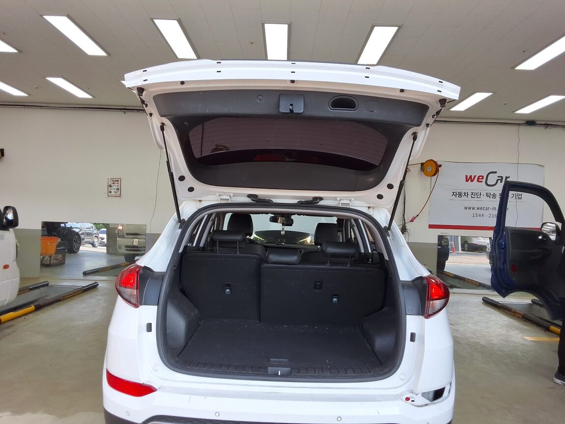 HYUNDAI ALL NEW TUCSON DIESEL 1.7 2WD MODERN 2017 - zdjęcie 16