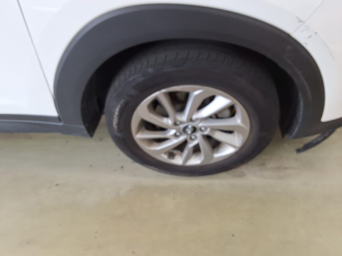 HYUNDAI ALL NEW TUCSON DIESEL 1.7 2WD MODERN 2017 - zdjęcie 24