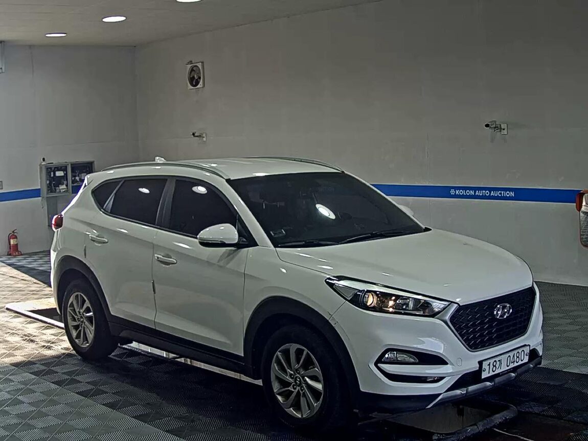 HYUNDAI ALL NEW TUCSON DIESEL 1.7 2WD MODERN 2017 - zdjęcie 3