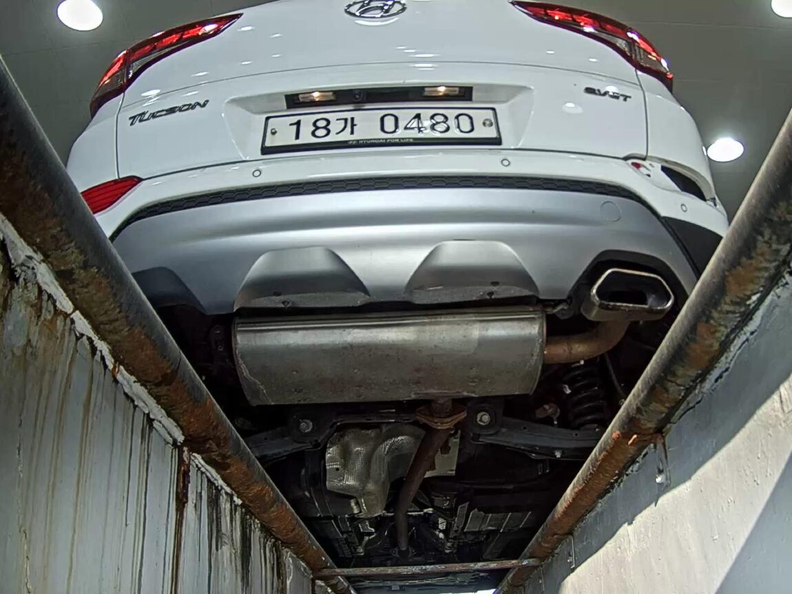HYUNDAI ALL NEW TUCSON DIESEL 1.7 2WD MODERN 2017 - zdjęcie 8