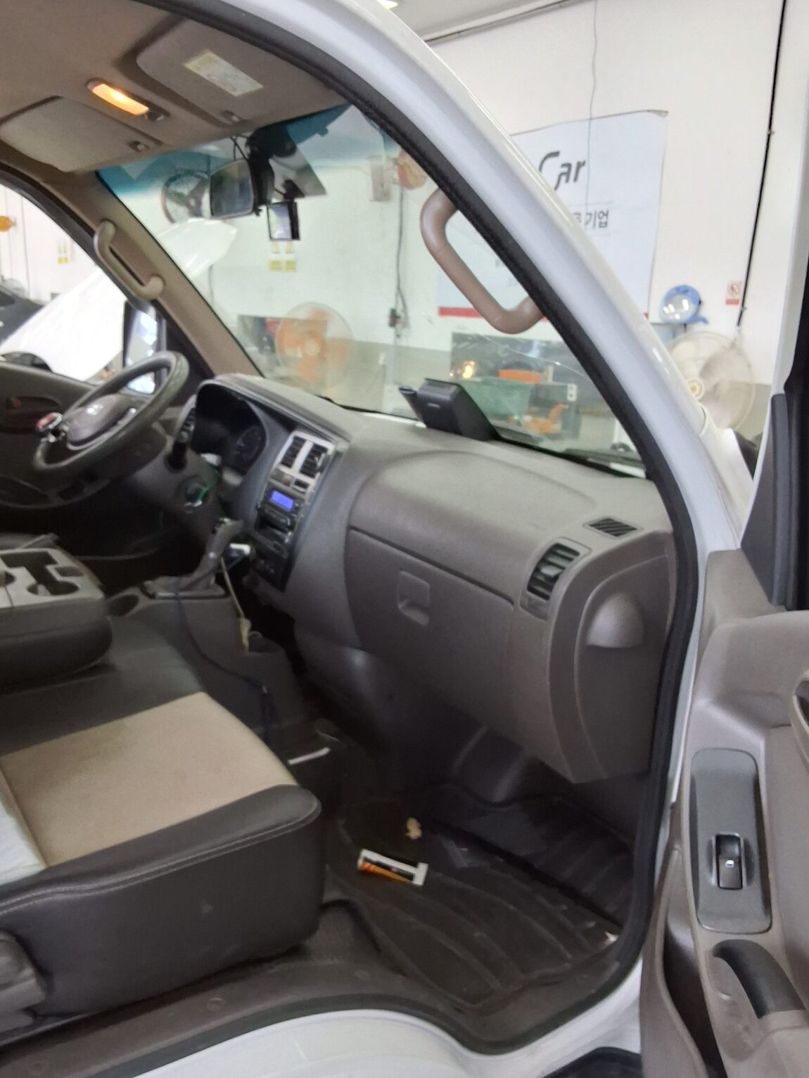 HYUNDAI PORTER II VGT STANDARD CAB EXTRA LONG WHEELBASE STYLE 2023 - zdjęcie 12