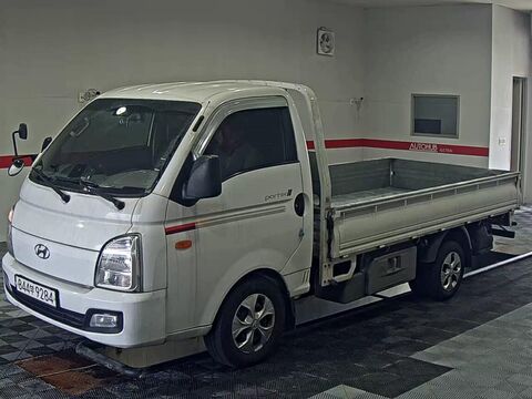 HYUNDAI PORTER II VGT STANDARD CAB EXTRA LONG WHEELBASE STYLE 2023 - aukcja, lot SC-01M2MNDS21HYW198G9M2GX2KF0