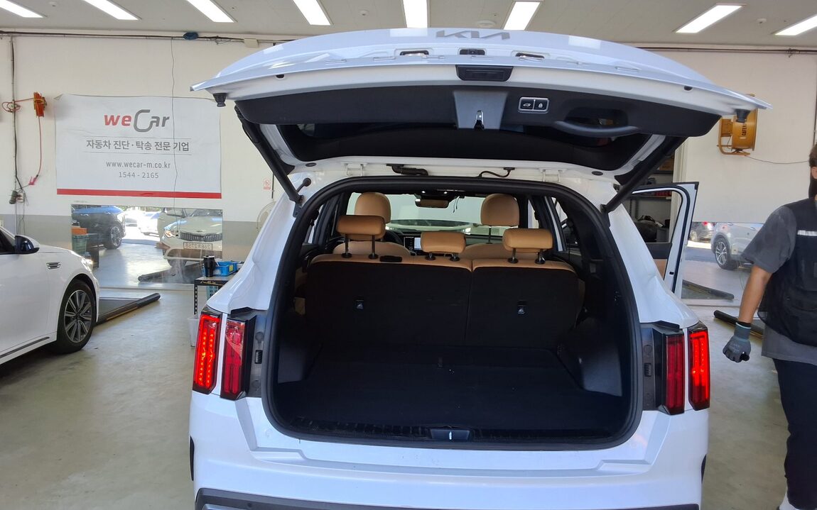 KIA NEW SORENTO (MQ4) 2.5 GASOLINE 2WD PRESTIGE 2022 - zdjęcie 15