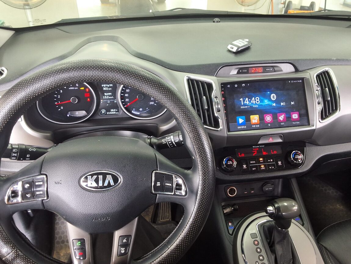 KIA THE NEW SPORTAGE R DIESEL R2.0 2WD PRESTIGE 2014 - zdjęcie 18