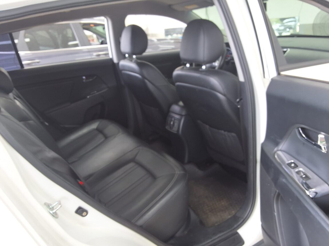 KIA THE NEW SPORTAGE R DIESEL R2.0 2WD PRESTIGE 2014 - zdjęcie 14