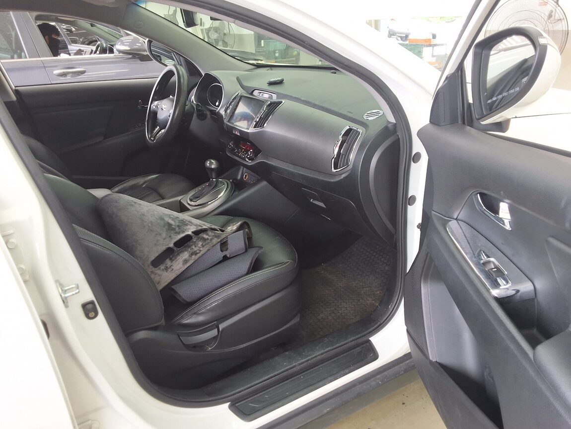 KIA THE NEW SPORTAGE R DIESEL R2.0 2WD PRESTIGE 2014 - zdjęcie 15