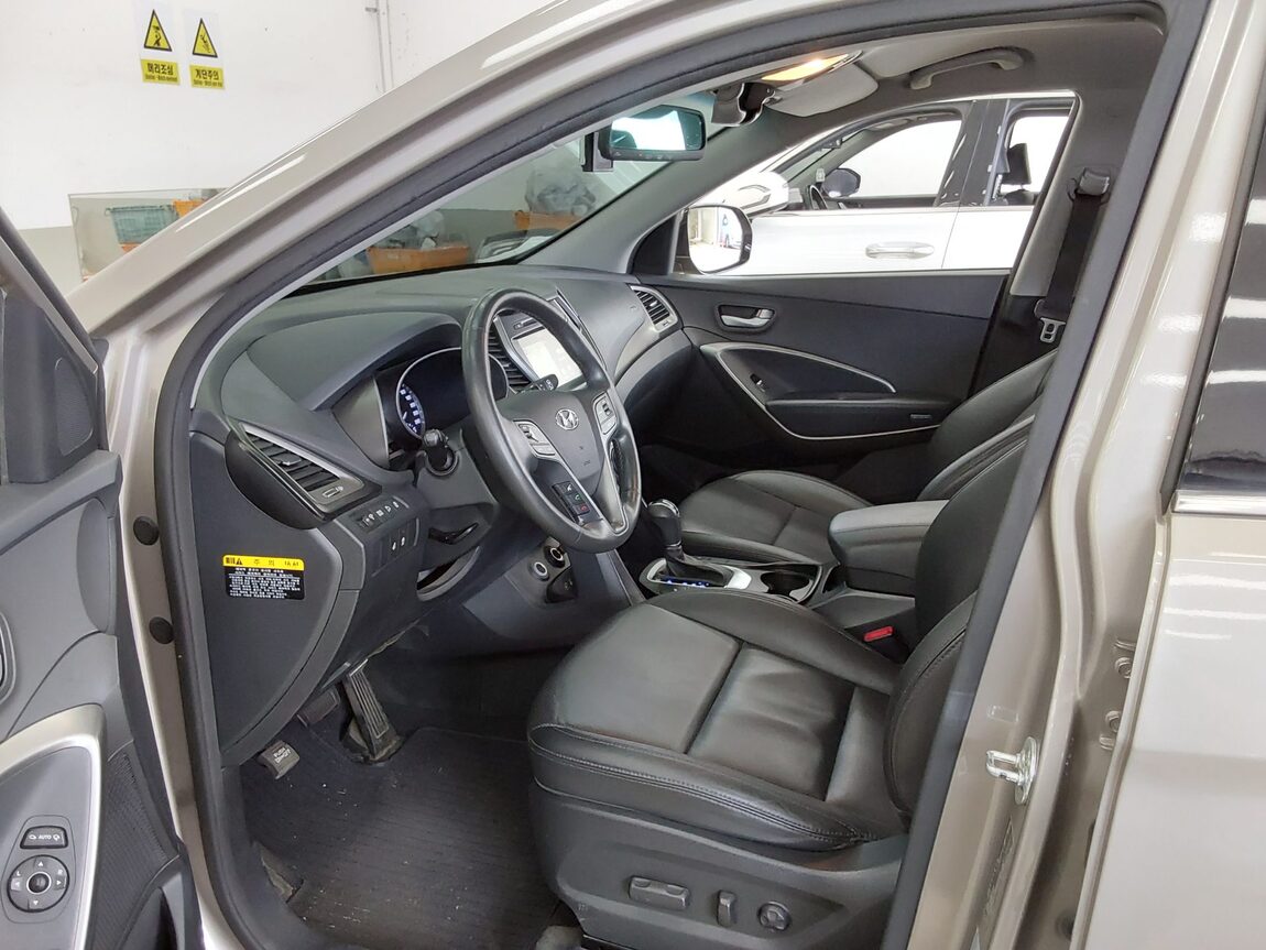 HYUNDAI SANTA FE THE PRIME DIESEL R2.0 2WD PREMIUM 2016 - zdjęcie 10