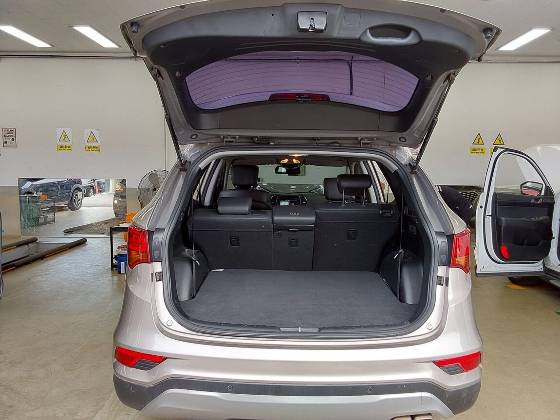HYUNDAI SANTA FE THE PRIME DIESEL R2.0 2WD PREMIUM 2016 - zdjęcie 15