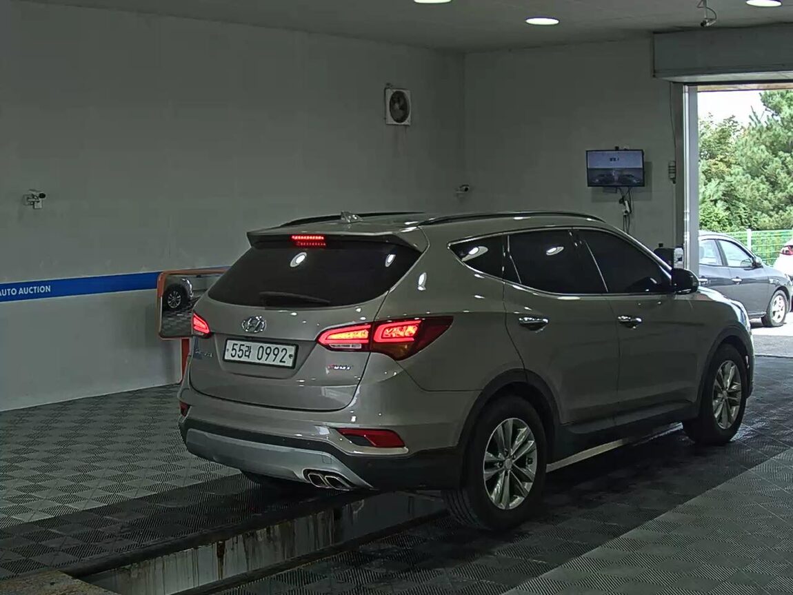HYUNDAI SANTA FE THE PRIME DIESEL R2.0 2WD PREMIUM 2016 - zdjęcie 5