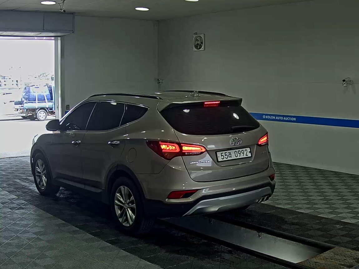HYUNDAI SANTA FE THE PRIME DIESEL R2.0 2WD PREMIUM 2016 - zdjęcie 6
