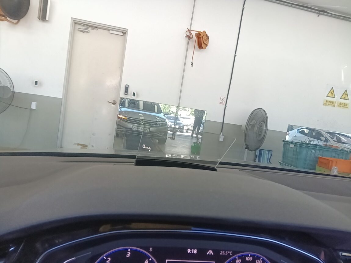 VOLKSWAGEN PASSAT GT (8TH GEN) 2.0 TDI 4MOTION PRESTIGE 2021 - zdjęcie 22