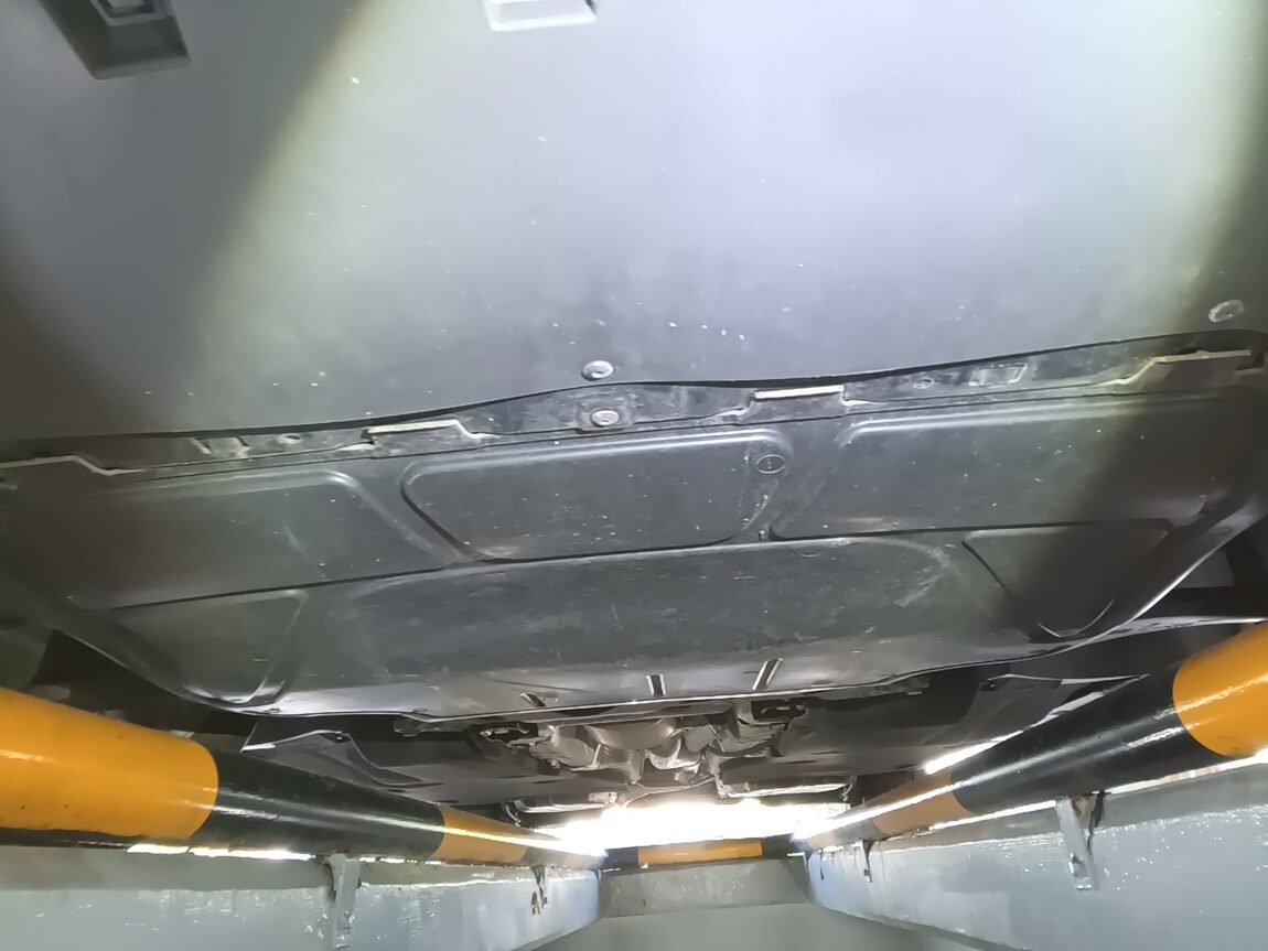 VOLKSWAGEN PASSAT GT (8TH GEN) 2.0 TDI 4MOTION PRESTIGE 2021 - zdjęcie 25